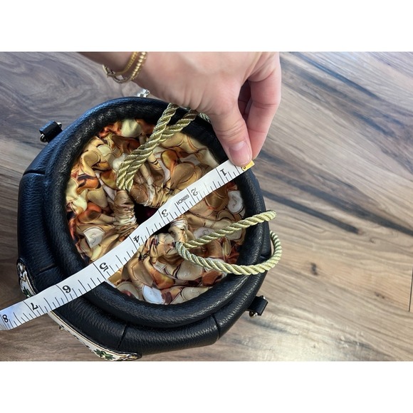 RARE Betsey Johnson Get Lucky Pot O' Gold Bucket Bag Chain Crossbody Black - Picture 12 of 15